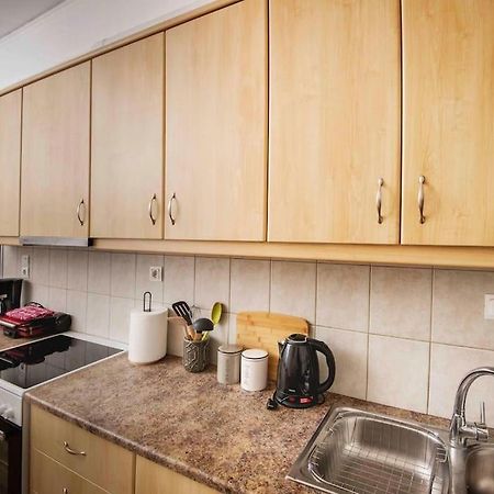 פיראוס Lovely,Central, Spacious 2-Bedrooms Apartment מראה חיצוני תמונה