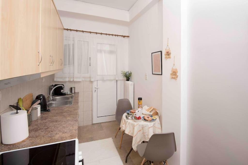 פיראוס Lovely,Central, Spacious 2-Bedrooms Apartment מראה חיצוני תמונה