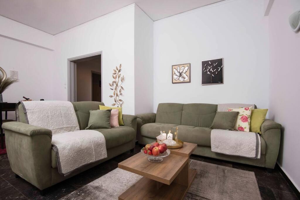 פיראוס Lovely,Central, Spacious 2-Bedrooms Apartment מראה חיצוני תמונה