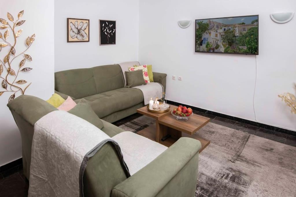פיראוס Lovely,Central, Spacious 2-Bedrooms Apartment מראה חיצוני תמונה
